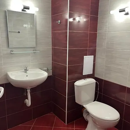 Canavan's - - 200 Meters Away, Free Parking And Wifi