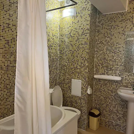 Canavan's - - 200 Meters Away, Free Parking And Wifi 4* Ravda