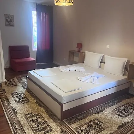 Canavan's - - 200 Meters Away, Free Parking And Wifi 4*