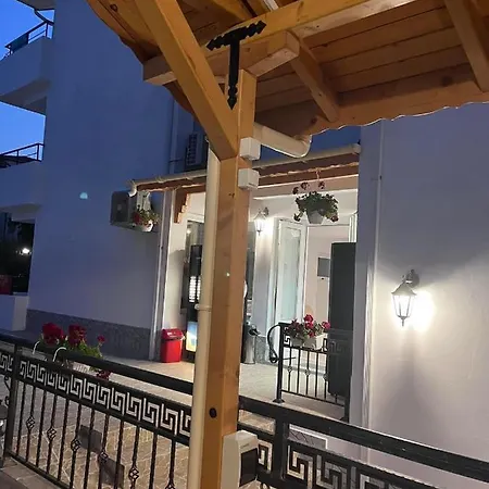 Canavan's - - 200 Meters Away, Free Parking And Wifi