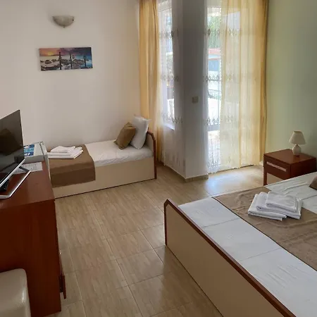 Canavan's - - 200 Meters Away, Free Parking And Wifi Ravda
