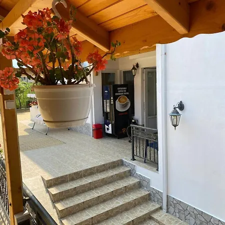 Canavan's Vendégház Ravda