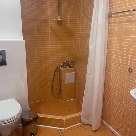 Canavan's - - 200 Meters Away, Free Parking And Wifi 4*