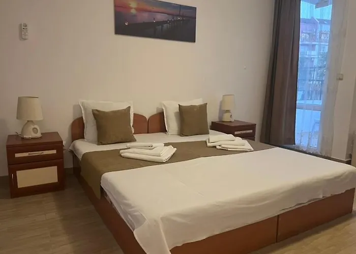 ゲストハウス Canavan's ラヴダ