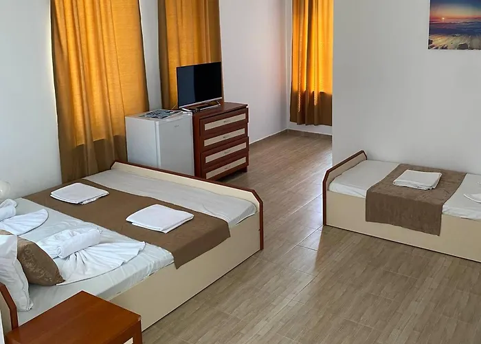 ゲストハウス Canavan's ラヴダ