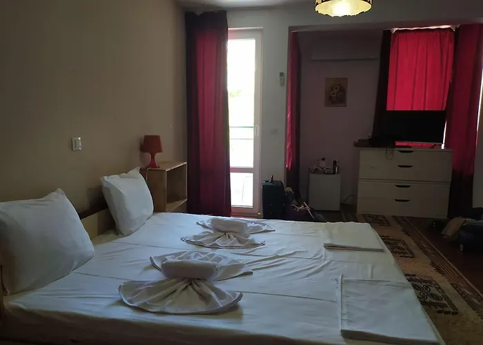 ゲストハウス Canavan's ラヴダ