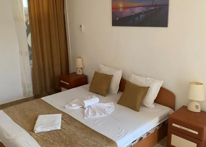 ゲストハウス Canavan's ラヴダ